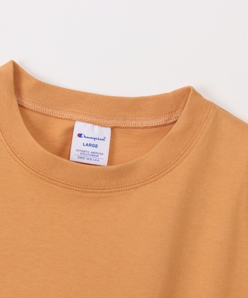 Champion(チャンピオン)の「【Champion/チャンピオン】メンズ ベーシック ショートスリーブポケットTシャツ(Tシャツ/カットソー・メンズ・オレンジ系1・MEDIUM/X-LARGE/LARGE)」の4枚目の写真