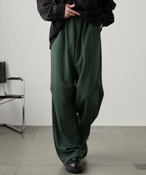 MONO-MART（モノマート）の「テックスウェード裾ドローコードタックワイドパンツ（その他パンツ・メンズ・ブラック/グリーン/アイボリー/チャコール・S/M/L）」の4枚目の写真