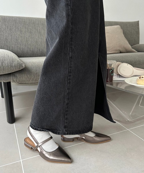 DISCOAT(ディスコート)の「《新色追加!/S~Lサイズ》ポインテッドストラップシューズ(パンプス・レディース・ブラック/シルバー/ゴールド/ライトベージュ/ゴールド系その他/シルバー系その他/ブラック系その他2/ブラック系その他/グレー系その他/ブロンズ・SMALL/MEDIUM/LARGE)」の19枚目の写真