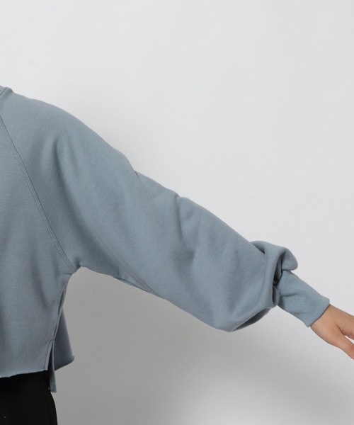 mysty woman（ミスティウーマン）の「ラグランショート裏毛プルオーバー　978503（スウェット・レディース・グレイッシュブルー/チャコールグレー/アイボリー・FREE）」の12枚目の写真