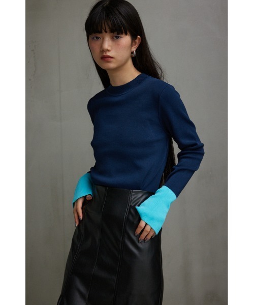 AZUL by moussy（アズールバイマウジー）の「カラーカフブロックニットトップス（ニット/セーター・レディース・ブラック/ネイビー/グレー・FREE）」の22枚目の写真