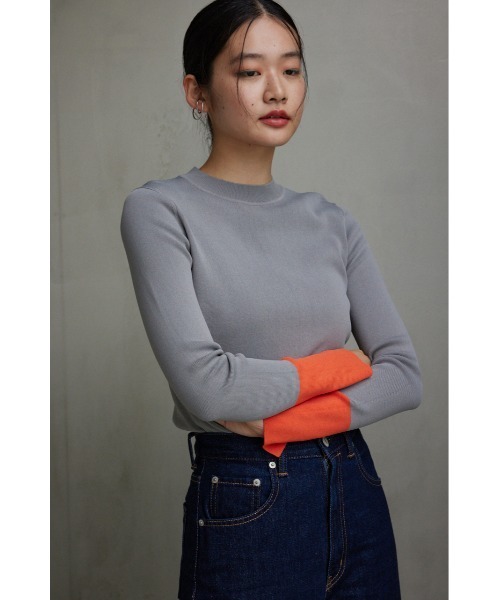 AZUL by moussy（アズールバイマウジー）の「カラーカフブロックニットトップス（ニット/セーター・レディース・ブラック/ネイビー/グレー・FREE）」の13枚目の写真
