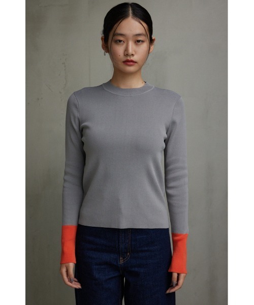 AZUL by moussy（アズールバイマウジー）の「カラーカフブロックニットトップス（ニット/セーター・レディース・ブラック/ネイビー/グレー・FREE）」の16枚目の写真