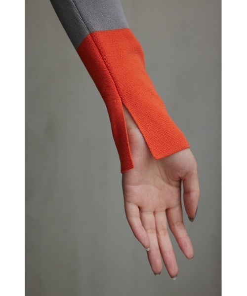 AZUL by moussy（アズールバイマウジー）の「カラーカフブロックニットトップス（ニット/セーター・レディース・ブラック/ネイビー/グレー・FREE）」の21枚目の写真