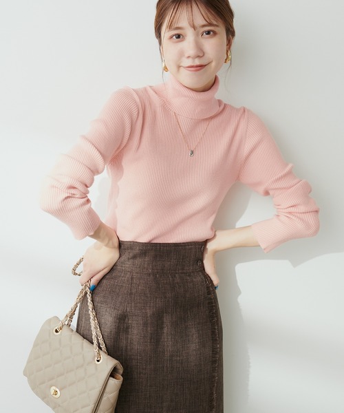 natural couture(ナチュラルクチュール)の「もちもちベーシックリブタートル(ニット/セーター・レディース・ブラック/グレイッシュベージュ/グリーン/その他2/オレンジ/オフホワイト/ブルー/その他1/ピンク・FREE)」の21枚目の写真