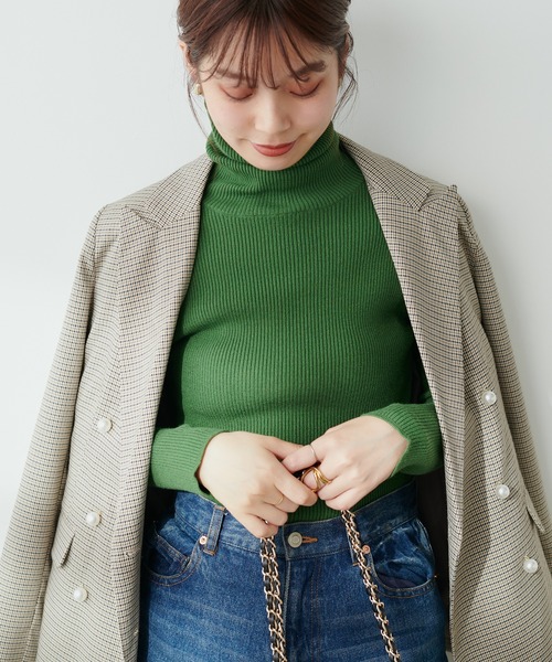 natural couture(ナチュラルクチュール)の「もちもちベーシックリブタートル(ニット/セーター・レディース・ブラック/グレイッシュベージュ/グリーン/その他2/オレンジ/オフホワイト/ブルー/その他1/ピンク・FREE)」の12枚目の写真