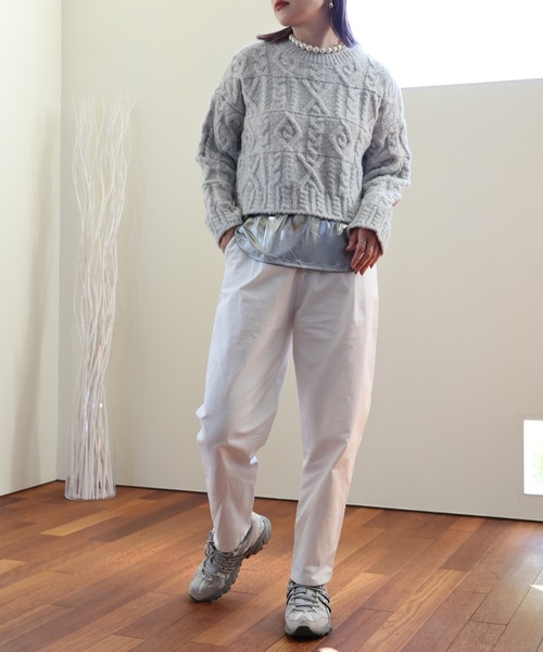 ULEULA（ウルア）の「ボリュームケーブルニット（ニット/セーター・レディース・アイボリー/オレンジ/グレー・FREE）」の15枚目の写真