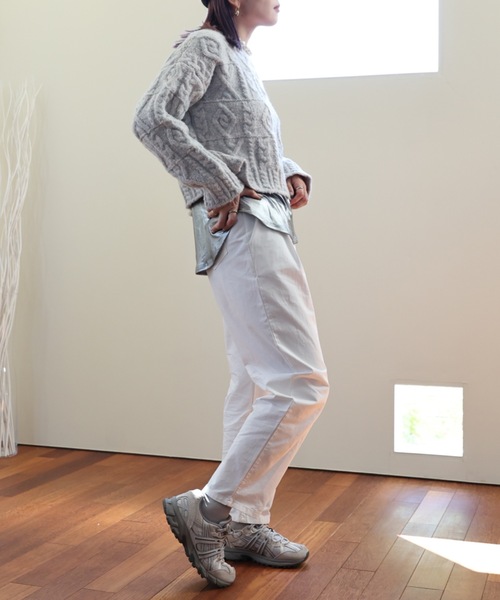 ULEULA（ウルア）の「ボリュームケーブルニット（ニット/セーター・レディース・アイボリー/オレンジ/グレー・FREE）」の17枚目の写真