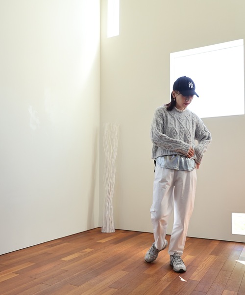 ULEULA（ウルア）の「ボリュームケーブルニット（ニット/セーター・レディース・アイボリー/オレンジ/グレー・FREE）」の20枚目の写真