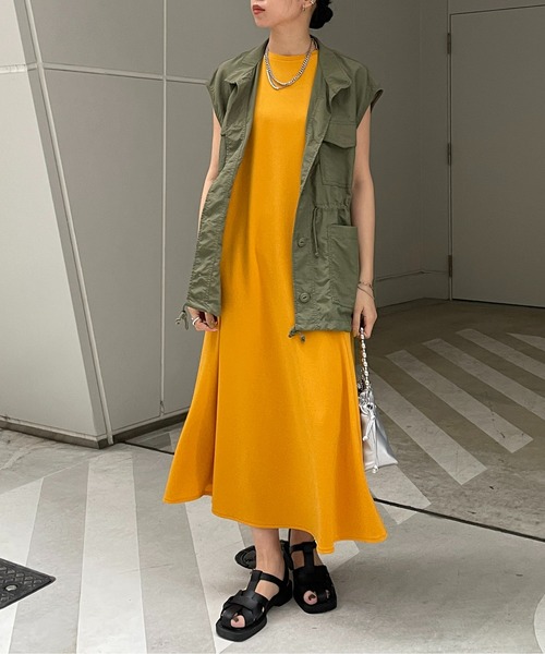 Thevon(ゼボン)の「ポンチノースリマーメイドワンピース(ワンピース・レディース・イエロー/ブラック/アイボリー・M/S)」の1枚目の写真