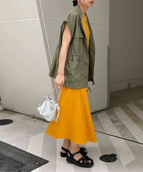 Thevon(ゼボン)の「ポンチノースリマーメイドワンピース(ワンピース・レディース・イエロー/ブラック/アイボリー・M/S)」の8枚目の写真