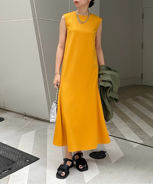 Thevon(ゼボン)の「ポンチノースリマーメイドワンピース(ワンピース・レディース・イエロー/ブラック/アイボリー・M/S)」の7枚目の写真