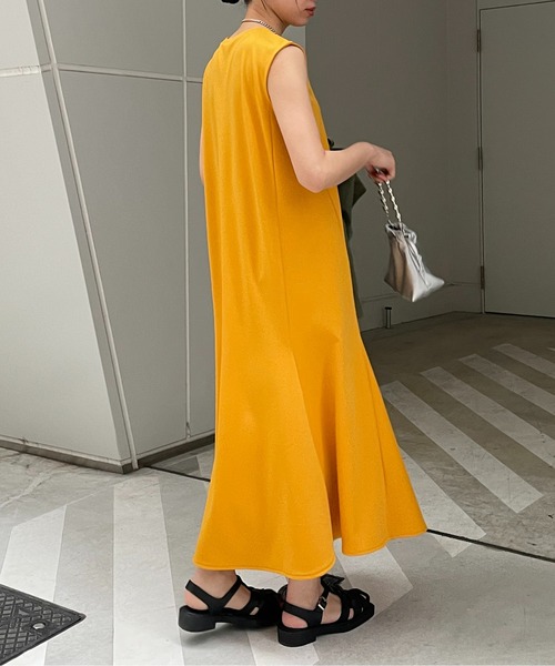 Thevon(ゼボン)の「ポンチノースリマーメイドワンピース(ワンピース・レディース・イエロー/ブラック/アイボリー・M/S)」の6枚目の写真