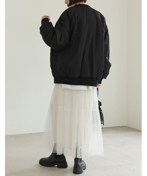 Re:EDIT（リエディ）の「[2WAY]中綿入り袖取り外しMA-1（MA-1・レディース・カーキ/ブラック/アイボリー・MEDIUM）」の8枚目の写真