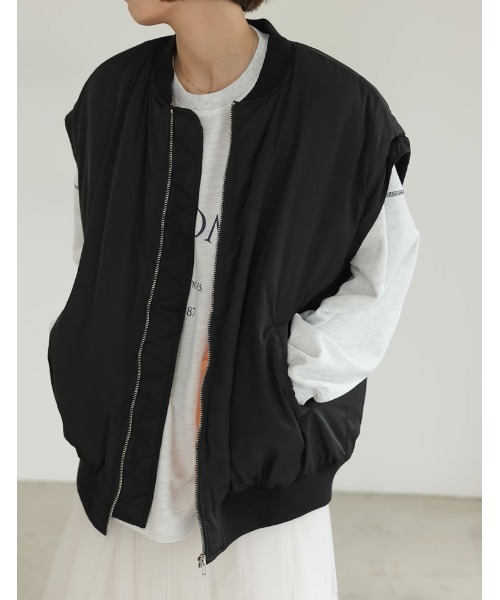 Re:EDIT（リエディ）の「[2WAY]中綿入り袖取り外しMA-1（MA-1・レディース・カーキ/ブラック/アイボリー・MEDIUM）」の11枚目の写真