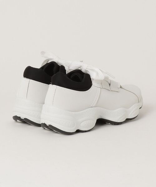 Nana(ナナ)（ナナ）の「ワイドシューレーススニーカー（スニーカー・レディース・ホワイト・24.0cm/23.5cm/24.5cm/23.0cm/25.0cm/22.5cm）」の2枚目の写真