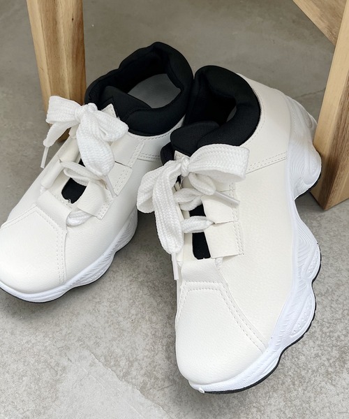 Nana(ナナ)（ナナ）の「ワイドシューレーススニーカー（スニーカー・レディース・ホワイト・24.0cm/23.5cm/24.5cm/23.0cm/25.0cm/22.5cm）」の9枚目の写真