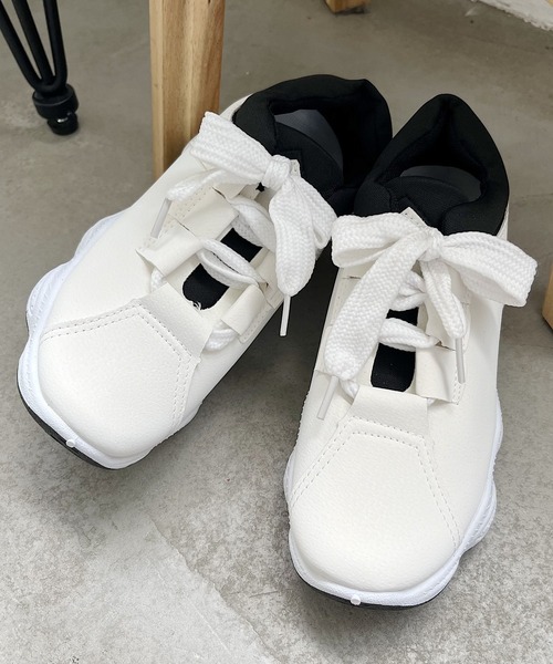 Nana(ナナ)（ナナ）の「ワイドシューレーススニーカー（スニーカー・レディース・ホワイト・24.0cm/23.5cm/24.5cm/23.0cm/25.0cm/22.5cm）」の4枚目の写真