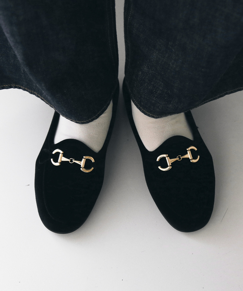 ALBEROLA（アルベローラ）の「【WEB限定】【ALBEROLA】ベルベットビットローファー（ローファー・レディース・グレー/ブラック・36/37/38）」の4枚目の写真