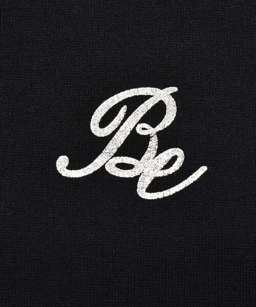 BeBe（ベベ）の「ポンチサガラ刺しゅうロゴトレーナー(100~150cm)（スウェット・キッズ・オフホワイト/ブラック・130cm/140cm/120cm/110cm/150cm/100cm）」の18枚目の写真