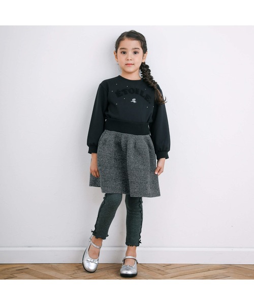 BeBe（ベベ）の「ポンチサガラ刺しゅうロゴトレーナー(100~150cm)（スウェット・キッズ・オフホワイト/ブラック・130cm/140cm/120cm/110cm/150cm/100cm）」の3枚目の写真