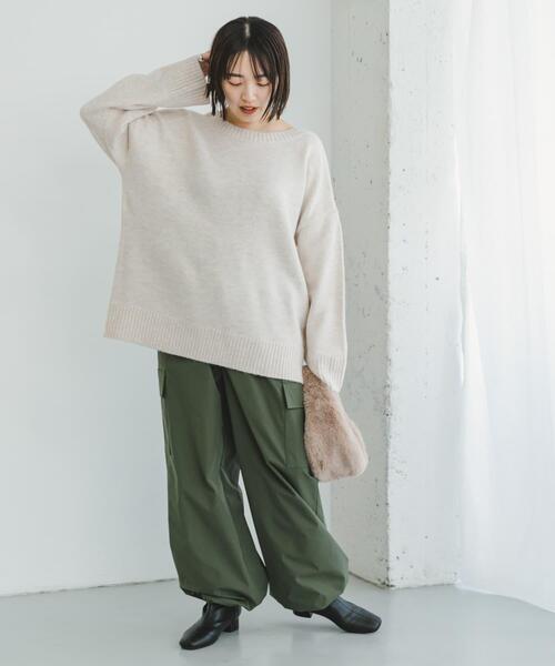 ITEMS URBANRESEARCH(アイテムズ アーバンリサーチ)の「バック編みニット(ニット/セーター・レディース・イエロー/グレー系その他/アイボリー・FREE)」の6枚目の写真