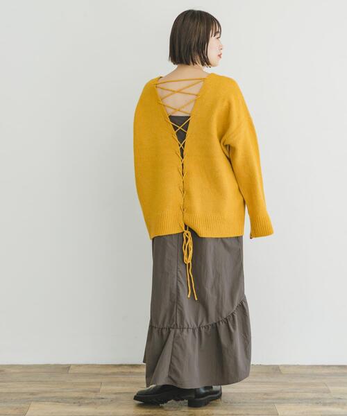 ITEMS URBANRESEARCH(アイテムズ アーバンリサーチ)の「バック編みニット(ニット/セーター・レディース・イエロー/グレー系その他/アイボリー・FREE)」の15枚目の写真