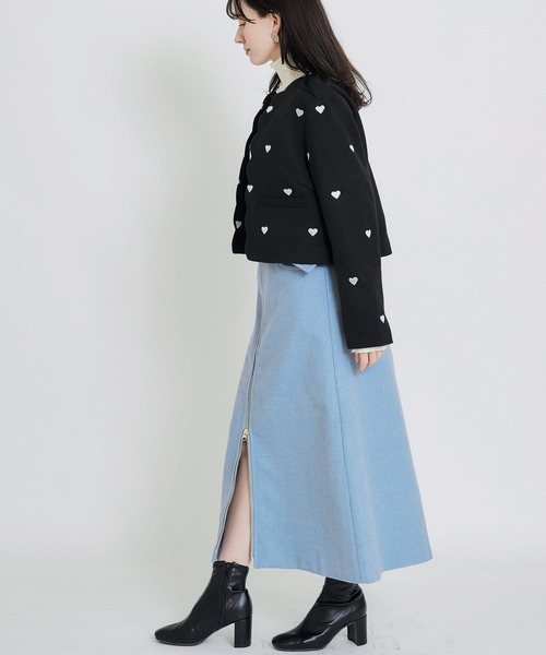 PICCIN PERLA(ピッチンペルラ)の「ハート刺繍スカラップジャケット(ノーカラージャケット・レディース・ベージュ/ブラック・M)」の22枚目の写真
