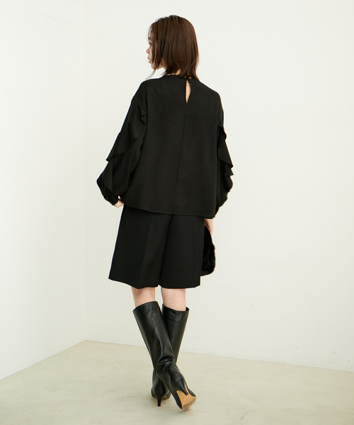 le cercle ADAM ET ROPE'(ルセルクルアダムエロペ)の「【セットアップ対応】ミディツィルフリルブラウス(シャツ/ブラウス・レディース・ブラック/グリーン系その他2/グレー系その他・FREE)」の9枚目の写真