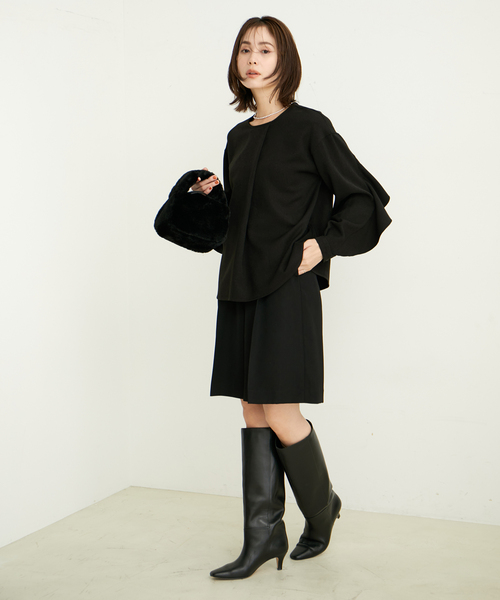 le cercle ADAM ET ROPE'(ルセルクルアダムエロペ)の「【セットアップ対応】ミディツィルフリルブラウス(シャツ/ブラウス・レディース・ブラック/グリーン系その他2/グレー系その他・FREE)」の11枚目の写真