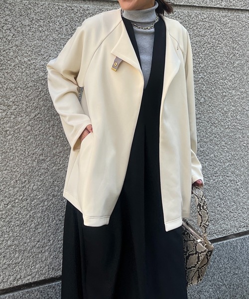 un dix cors（アンディコール）の「ポンチノーカラーコート（ノーカラーコート・レディース・ブラック/オフホワイト/ネイビー・FREE）」の4枚目の写真