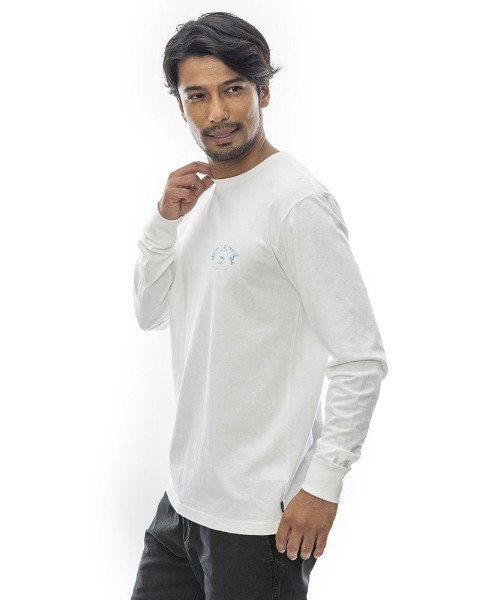 BILLABONG(ビラボン)の「BILLABONG メンズ ARCH LOGO ロンT 【2024年春夏モデル】/ビラボンアーチブランドロゴバックプリントレギュラーフィットロングカットソー(Tシャツ/カットソー・メンズ・ブラック/ホワイト/オフホワイト・MEDIUM/X-LARGE/LARGE)」の6枚目の写真