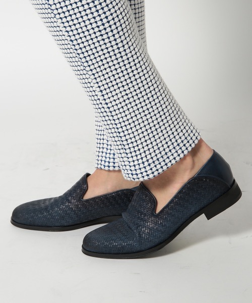 MEN'S BIGI（メンズビギ）の「型押しスウェードスリッポン（スリッポン・メンズ・ベージュ/ネイビー・01/02/03）」の9枚目の写真