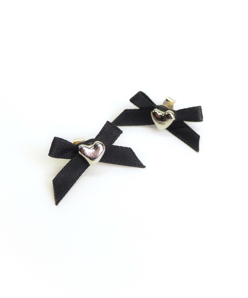 Casselini（キャセリーニ）の「Casselini(キャセリーニ)リボンピアス（ピアス（両耳用）・レディース・シルバー/ゴールド・FREE）」の8枚目の写真