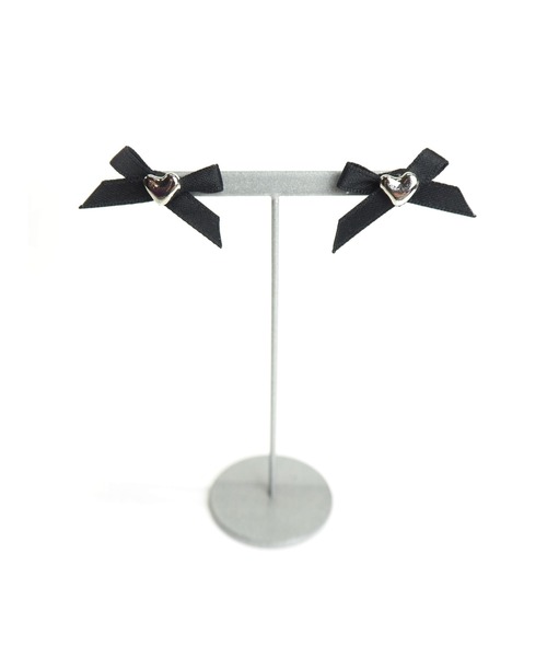 Casselini（キャセリーニ）の「Casselini(キャセリーニ)リボンピアス（ピアス（両耳用）・レディース・シルバー/ゴールド・FREE）」の7枚目の写真