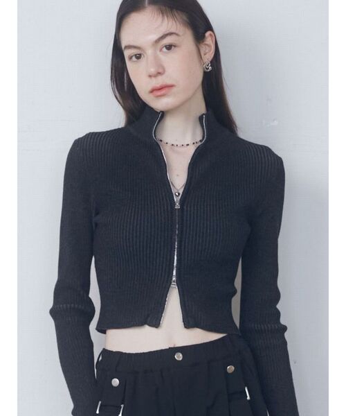 EMODA(エモダ)の「プレーティングリブジップニット(ニット/セーター・レディース・ブルー/ブラック/グレー/オレンジ/アイボリー/グリーン・FREE)」の3枚目の写真