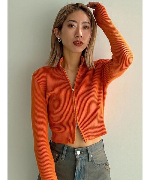 EMODA(エモダ)の「プレーティングリブジップニット(ニット/セーター・レディース・ブルー/ブラック/グレー/オレンジ/アイボリー/グリーン・FREE)」の15枚目の写真