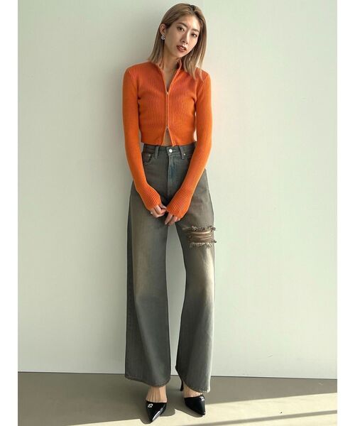 EMODA(エモダ)の「プレーティングリブジップニット(ニット/セーター・レディース・ブルー/ブラック/グレー/オレンジ/アイボリー/グリーン・FREE)」の18枚目の写真