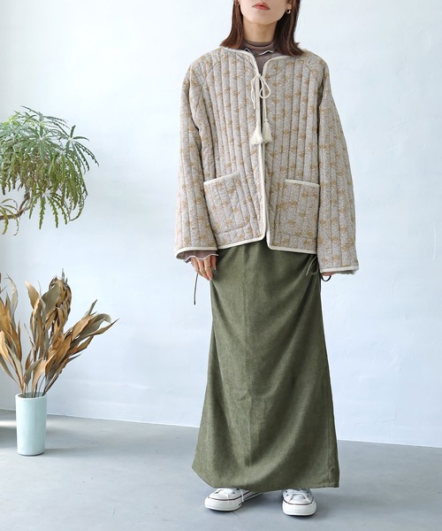 Crisp(クリスプ)の「エスニックキルティングジャケット(ノーカラージャケット・レディース・グレー/ピンク・FREE)」の5枚目の写真