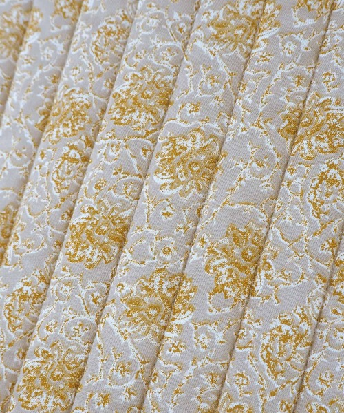 Crisp(クリスプ)の「エスニックキルティングジャケット(ノーカラージャケット・レディース・グレー/ピンク・FREE)」の19枚目の写真