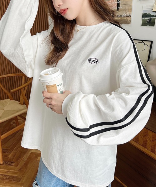 moment+(モーメントプラス)の「綿100%天竺.ワンポイント刺繍配色カラーライン入りロンT(Tシャツ/カットソー・レディース・オートミール/ピンク/オフホワイト/ベージュ/チャコールグレー・M/L)」の6枚目の写真