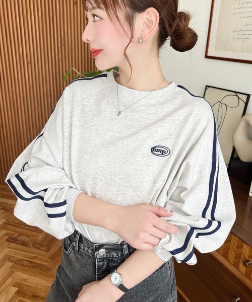 moment+(モーメントプラス)の「綿100%天竺.ワンポイント刺繍配色カラーライン入りロンT(Tシャツ/カットソー・レディース・オートミール/ピンク/オフホワイト/ベージュ/チャコールグレー・M/L)」の16枚目の写真