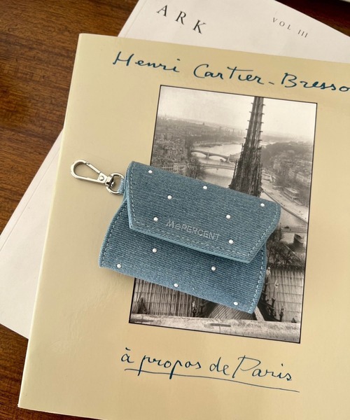 Me%（ミィパーセント）の「スタッズカスタムレターポーチ 104175（コインケース・レディース・シルバー/ブルー/ブラック・FREE）」の5枚目の写真