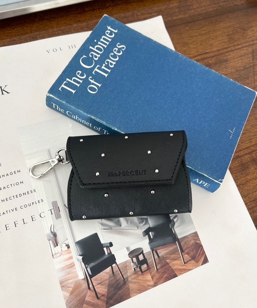 Me%（ミィパーセント）の「スタッズカスタムレターポーチ 104175（コインケース・レディース・シルバー/ブルー/ブラック・FREE）」の7枚目の写真