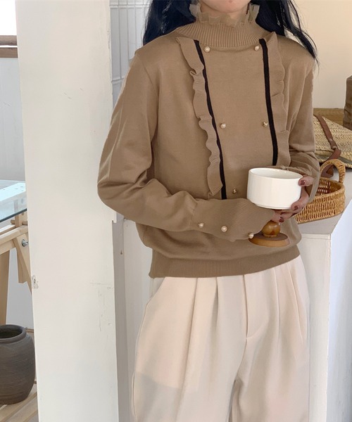 MILAE(ミレ)の「パールボタン×フロントフリルデザインハイネックニットトップス(ニット/セーター・レディース・グレー/ブラック/ベージュ・FREE)」の12枚目の写真