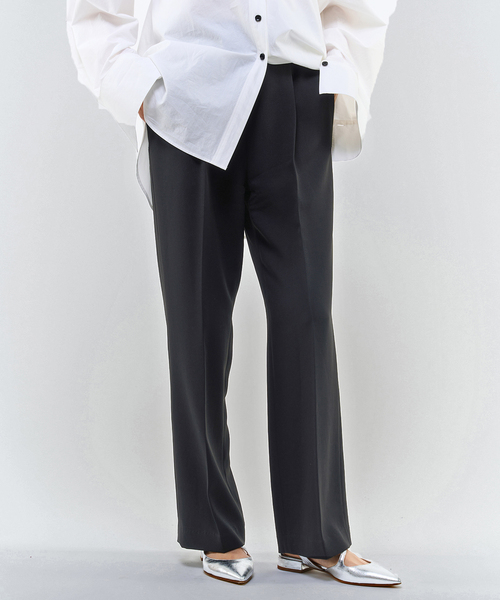 IENA（イエナ）の「ジョーゼットイージーパンツ（スラックス・レディース・アイボリー/ブラック・36/38）」の16枚目の写真