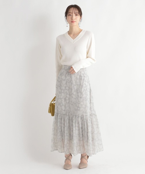 Andemiu(アンデミュウ)の「ラメコンパクトVニット111585(ニット/セーター・レディース・ベージュ/オレンジ/ホワイト・FREE)」の6枚目の写真