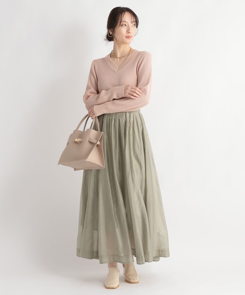 Andemiu(アンデミュウ)の「ラメコンパクトVニット111585(ニット/セーター・レディース・ベージュ/オレンジ/ホワイト・FREE)」の7枚目の写真