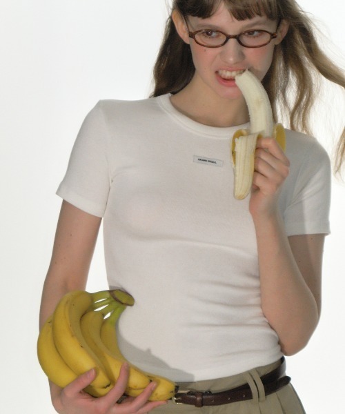 CRANK（クランク）の「A'GEM/9 × .kom 『CRANK/クランク』 CREW NECK BASIC TOP/ベーシッククルーネックTシャツ（Tシャツ/カットソー・レディース・ブラック/ホワイト/グレー/グリーン・FREE）」の5枚目の写真