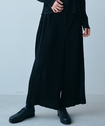 IEDIT | ボディーをメイクするプリーツ素材のワイドパンツ(その他パンツ)